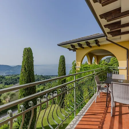 Apartahotel San Michele Costermano