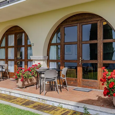 San Michele Aparthotel 3*