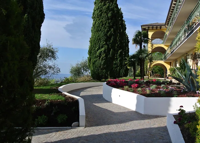 San Michele Aparthotel Costermano sul Garda