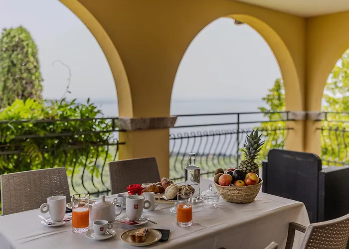 San Michele Aparthotel Costermano sul Garda